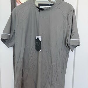 VRST Men's Gray Short Sleeve Tee